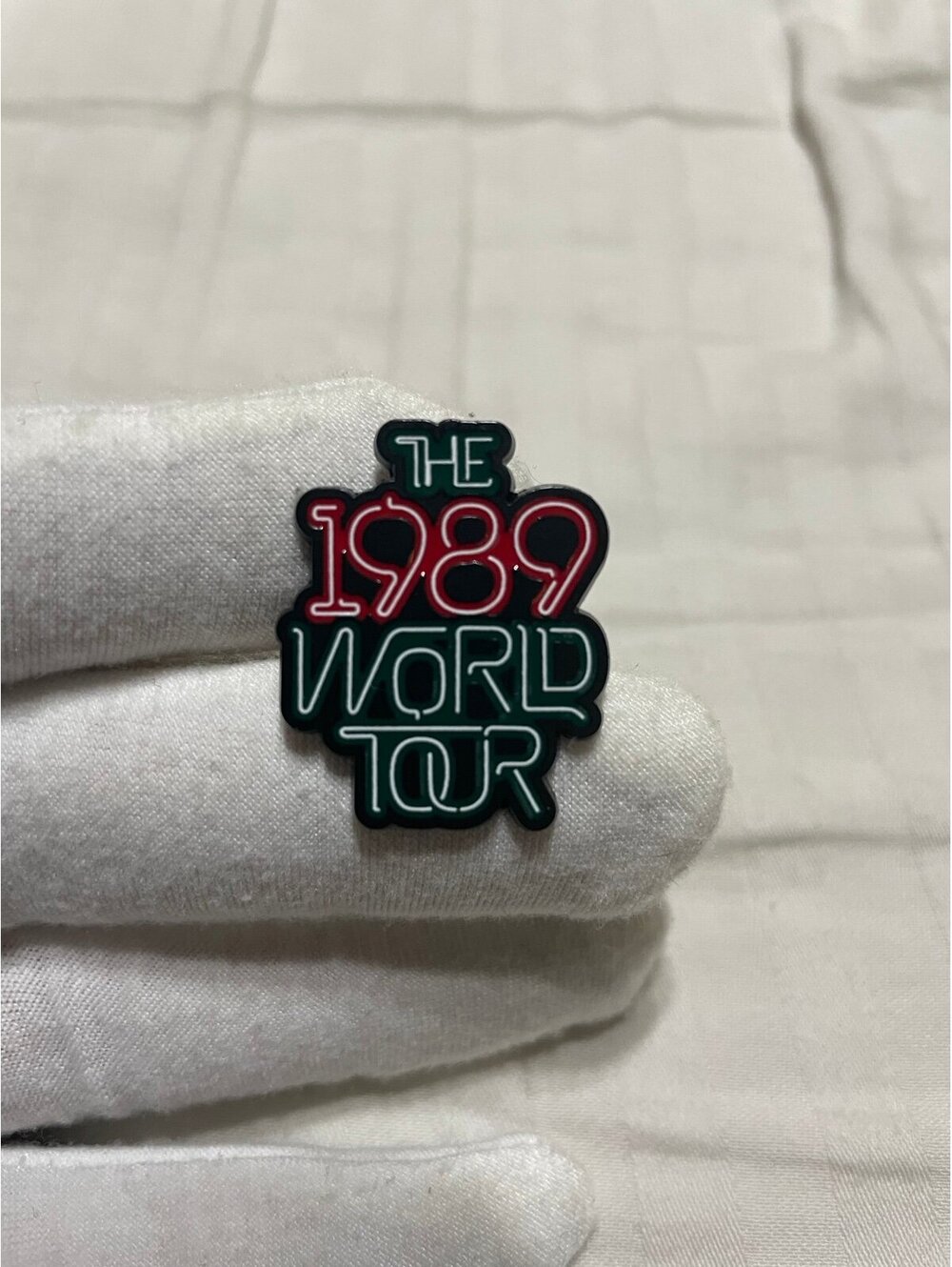 Taylor swift enamel pin brooch anime cartoon cute funny